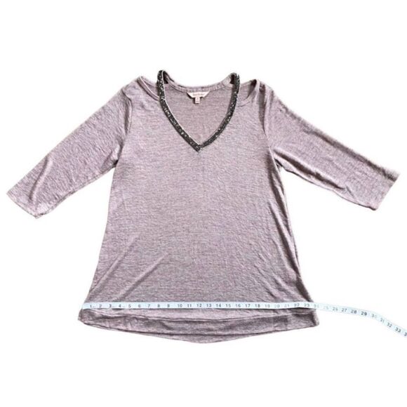 Juicy Couture Black Rhinestone V-Neck Purple Cold Shoulder Cutout Top Sz Medium - Picture 10 of 11